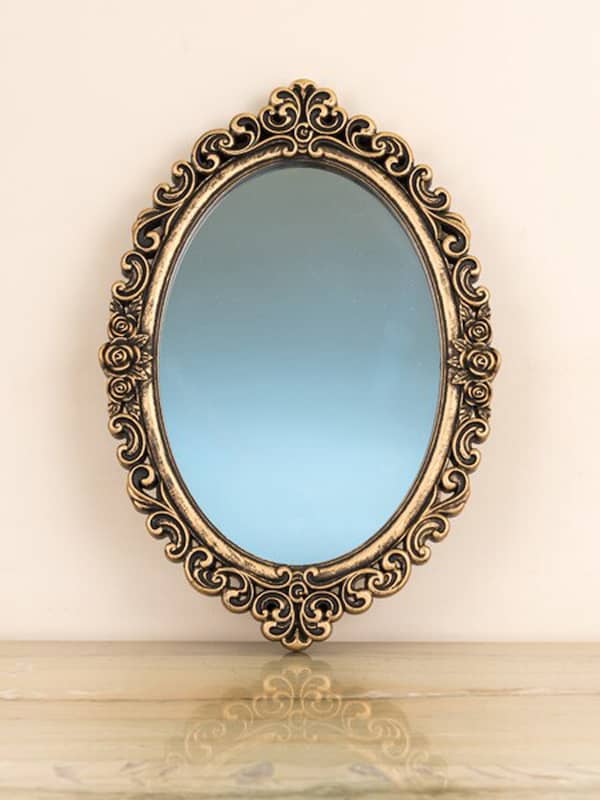 f5877a35-c2f9-4638-acd8-fe8570570a831665398242716GoldOvalMirror1-1599ee62